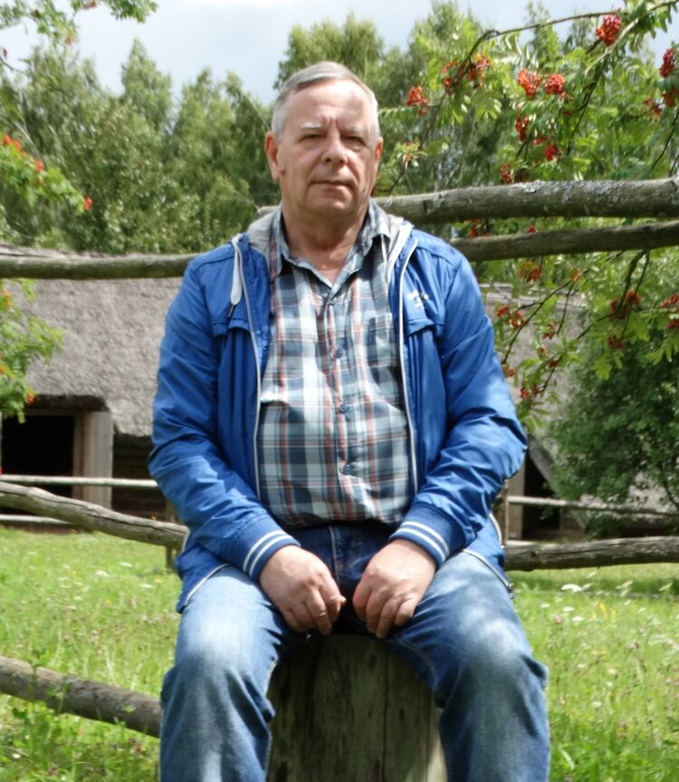  17812430  Victor, 74 ,    