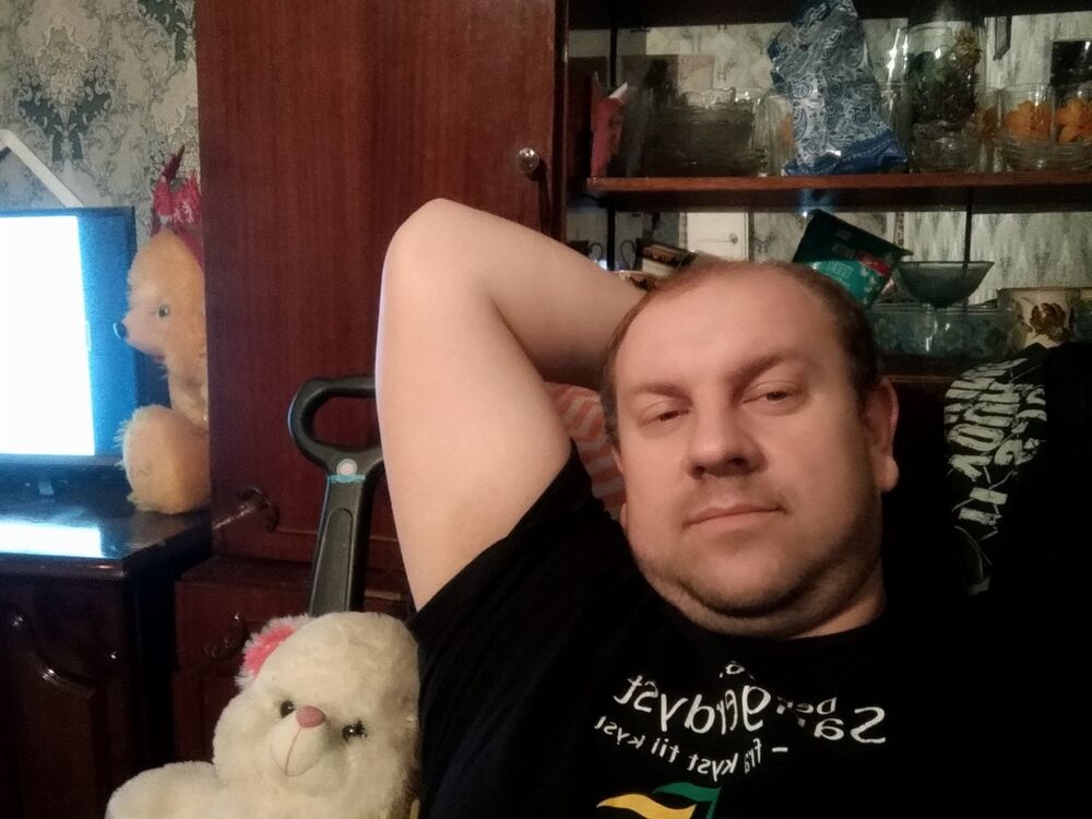  15106830  Dima, 39 ,    Vaslui