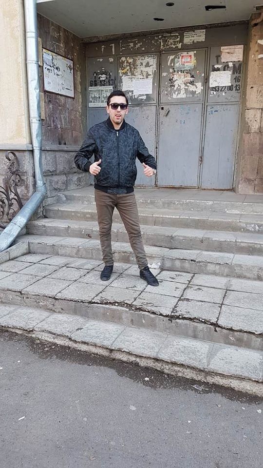  ,   Hovo, 30 ,   ,   , c 