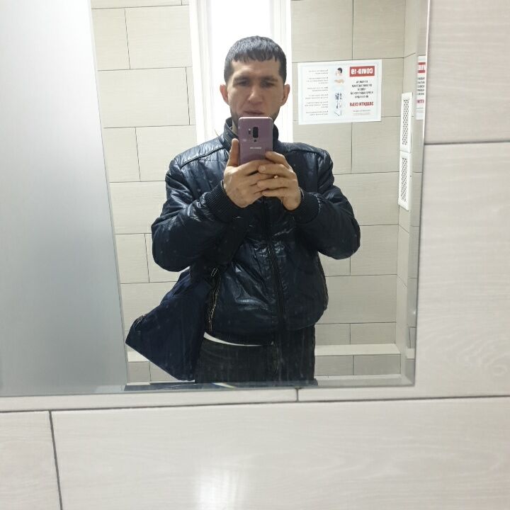  40661300  Mukhamad, 39 ,    