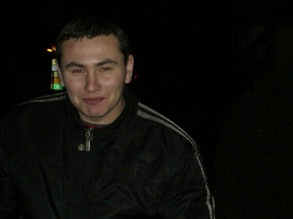  20484000  Michail, 40 ,    Einbeck