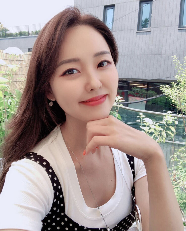  ,   Chong Kim, 33 ,   ,   