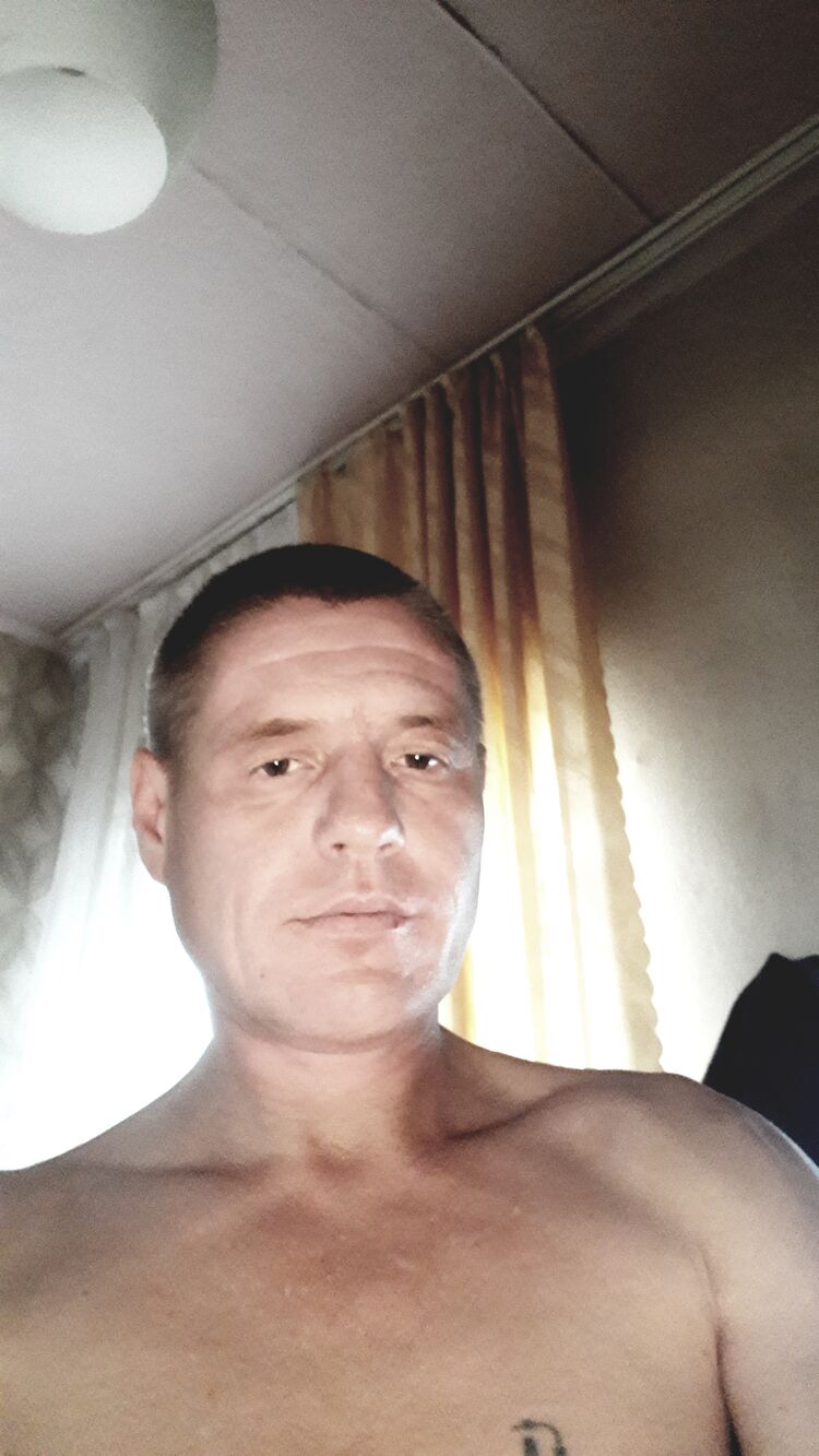  31775750  , 48 ,    