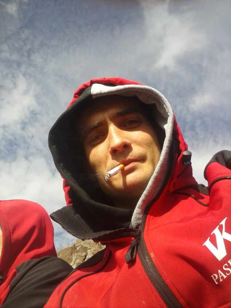  9267540  Jara, 34 ,    