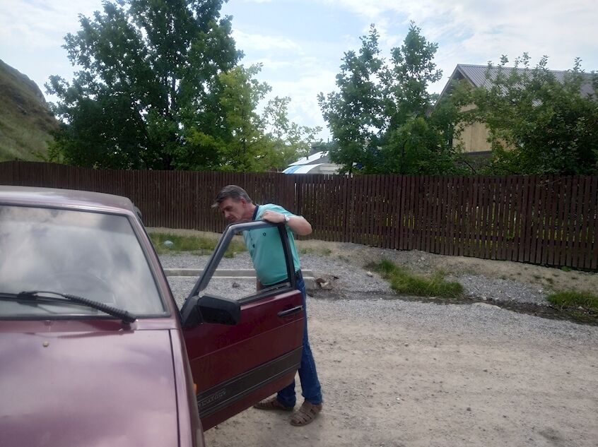  25510800  Sergei, 60 ,    