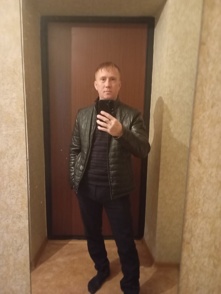  46477570  , 35 ,    