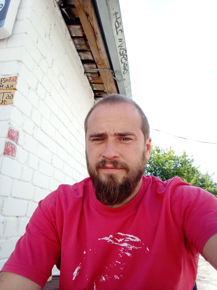  28389660  , 37 ,    