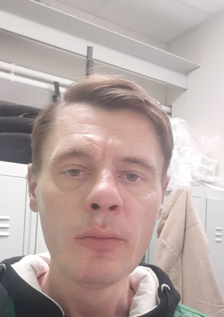  32389340  , 40 ,    