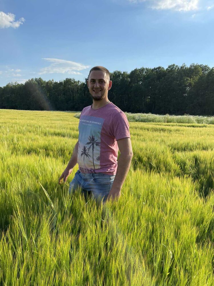  ,   Sergei, 28 ,   ,   