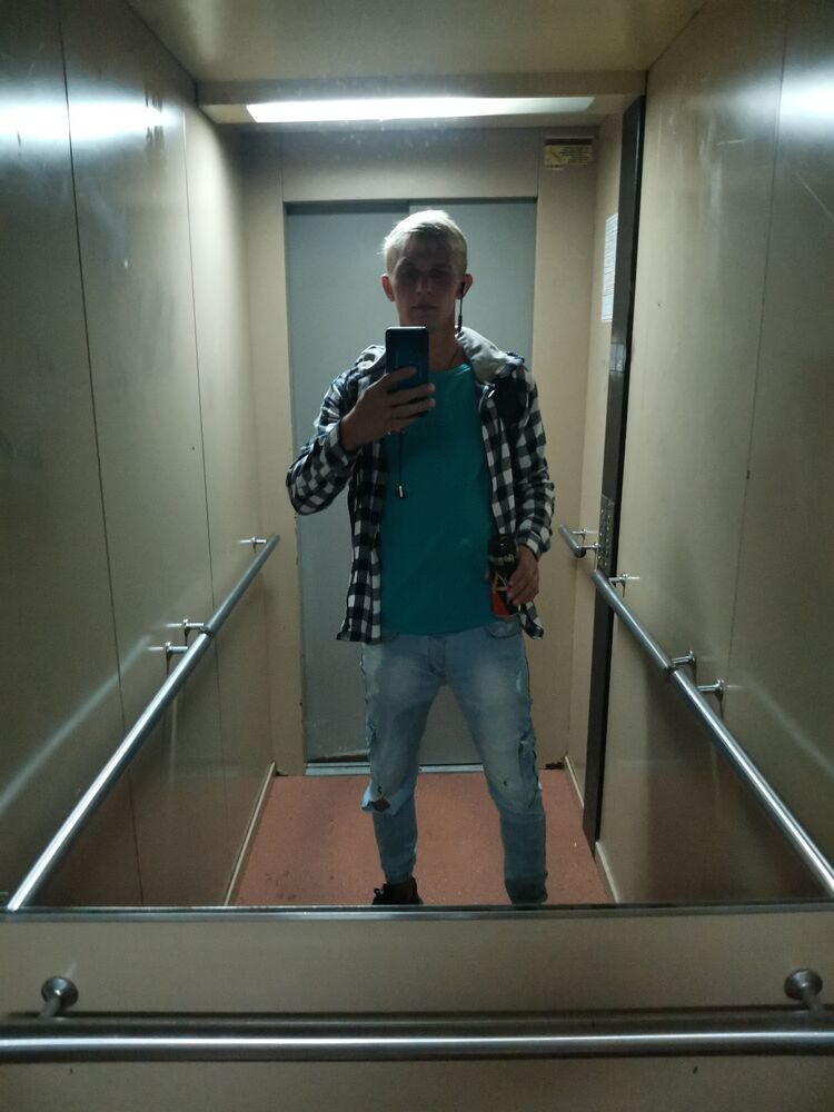  22617990  , 30 ,    
