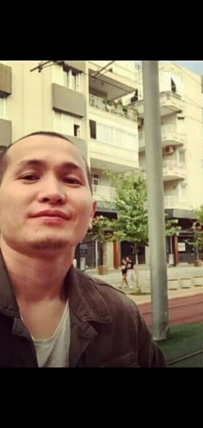  34688270  Azamat, 29 ,    --