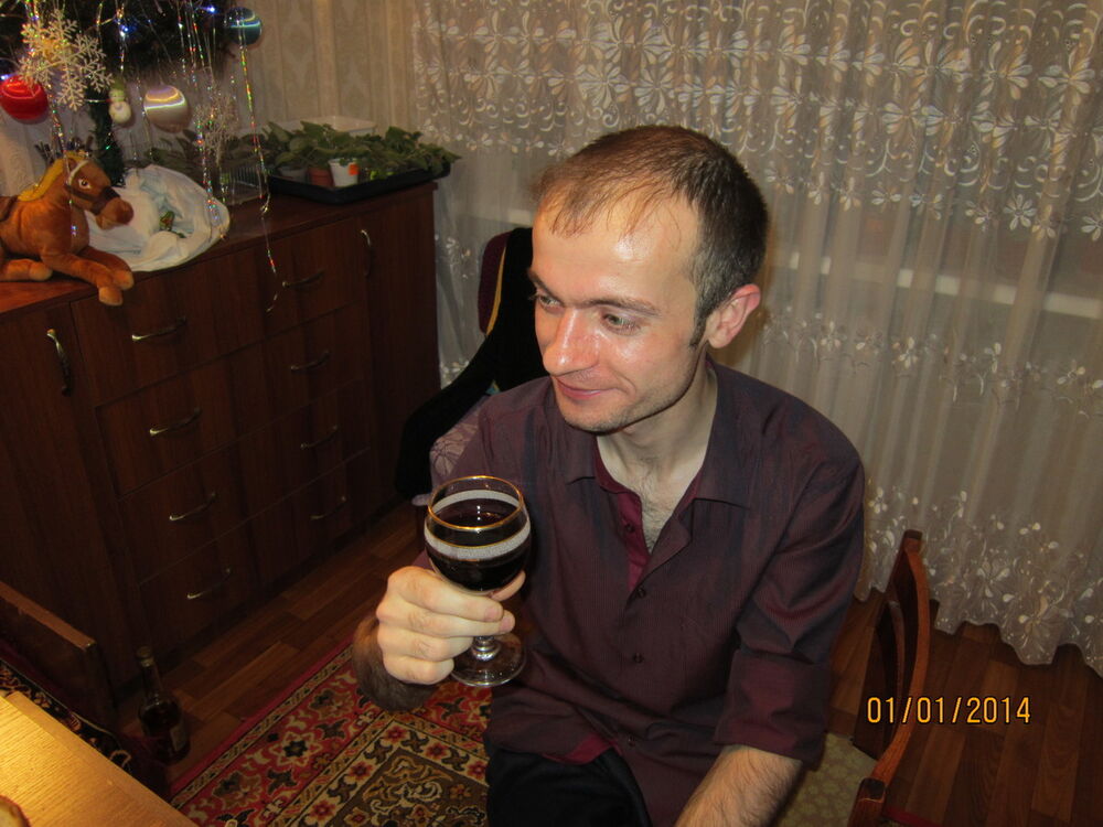  -,   Anton, 38 ,   