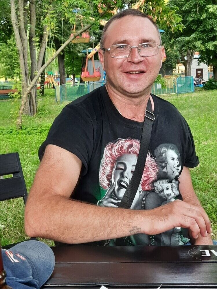  28748220  , 42 ,    