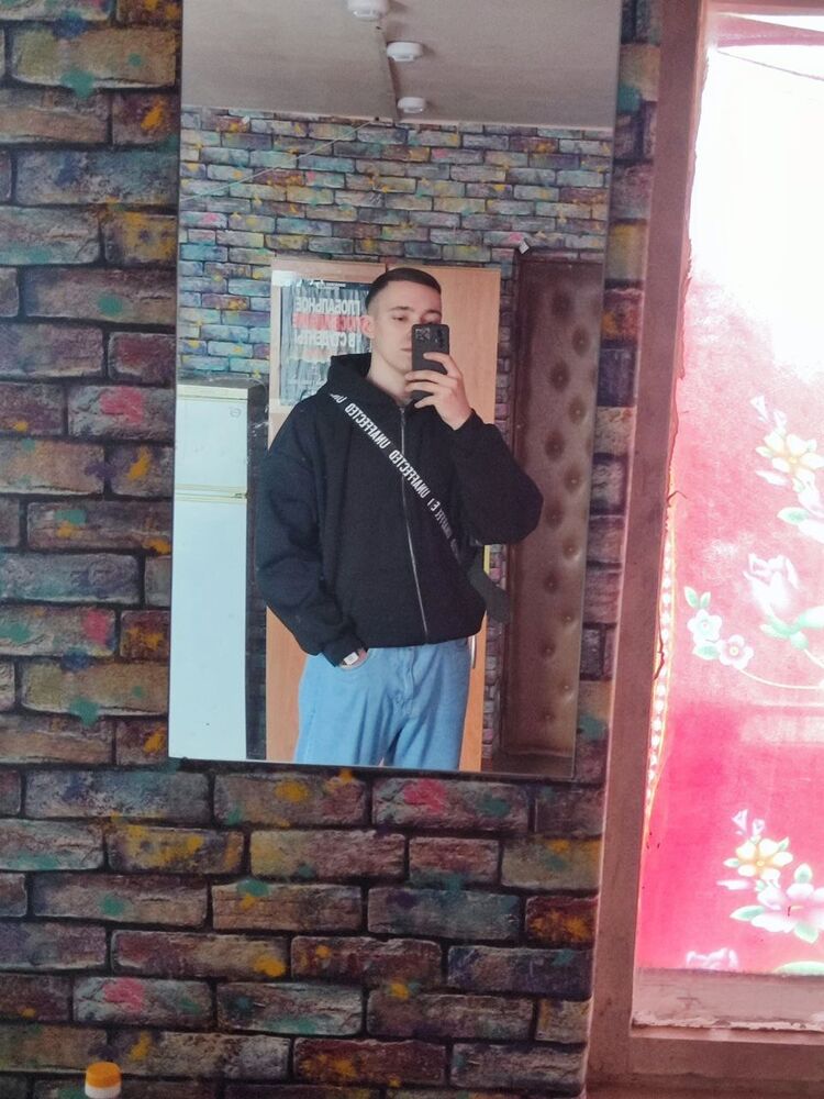  43396460  , 21 ,    