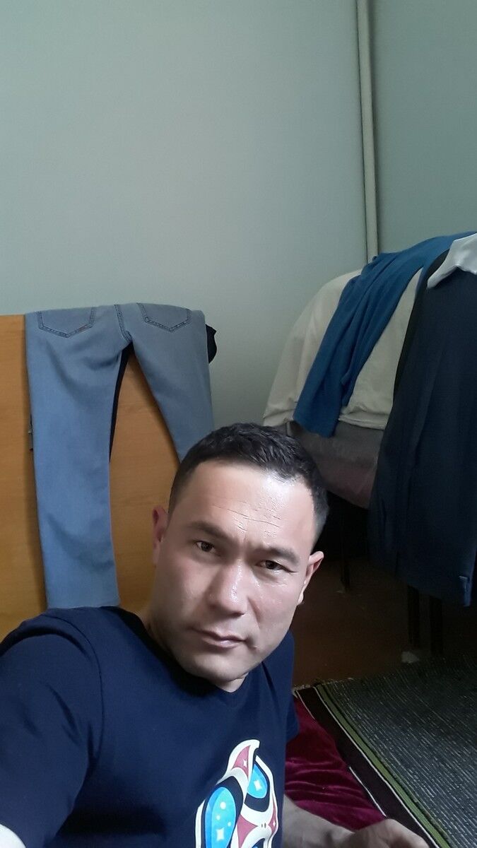  ,   Erik, 39 ,   ,   , c 