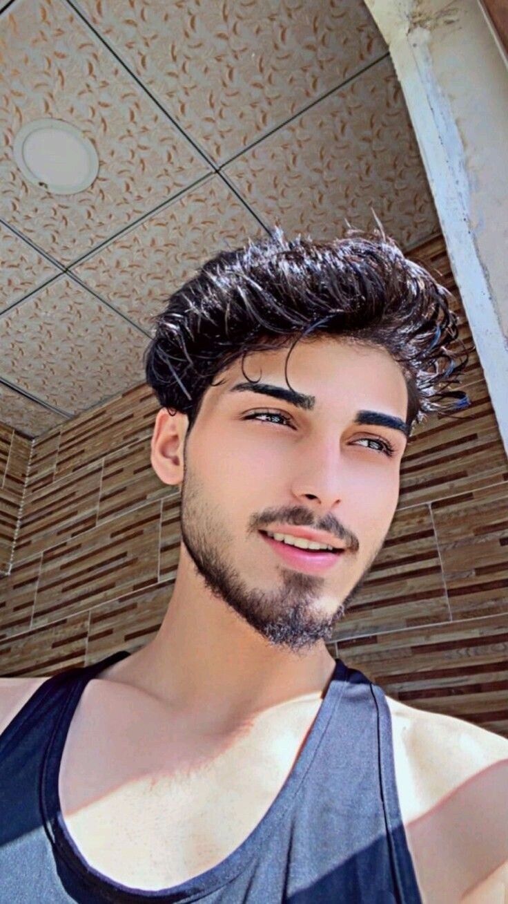  49552530  Mahmud, 21 ,    Al Jizah
