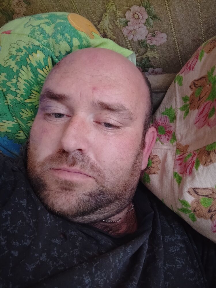  54068530  Aleksei, 36 ,     