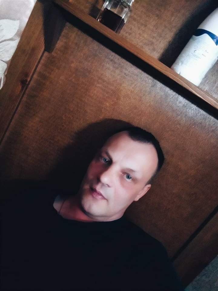  44712830  , 49 ,    