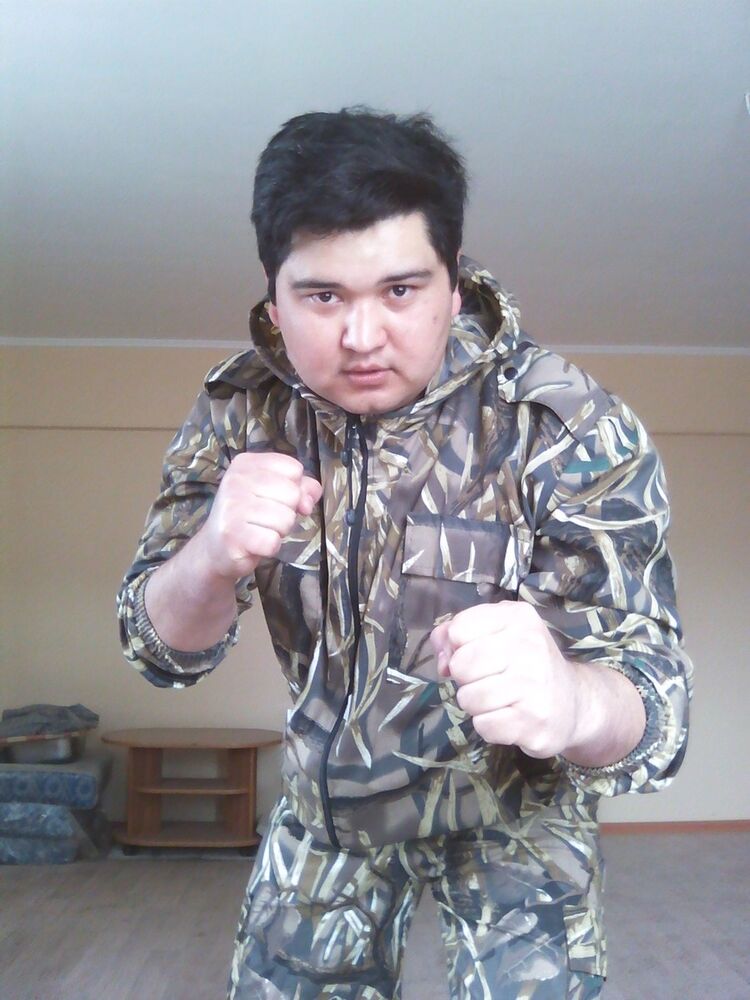  ,   Temur, 32 ,   