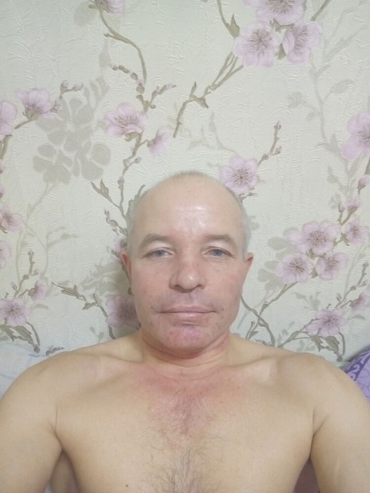  17450260  Igor, 42 ,    