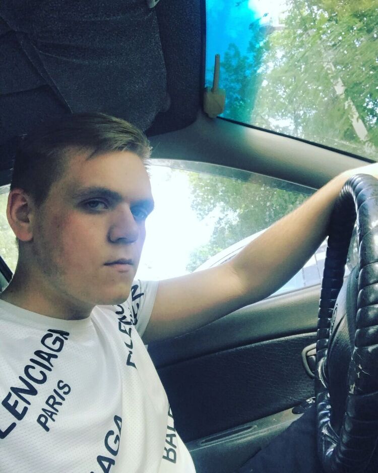  39747730  , 23 ,    