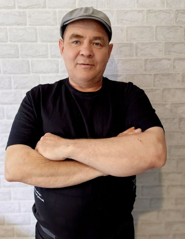  -,   Petr, 52 ,   ,   