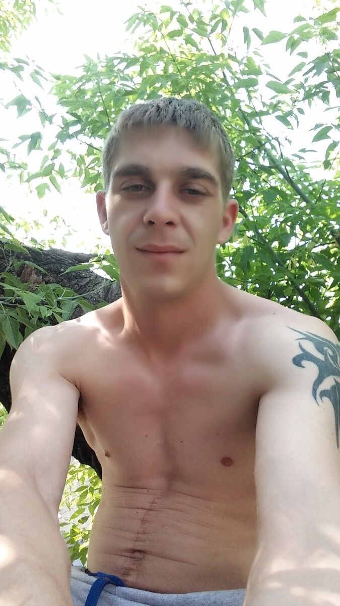  8007960  Aleksandr, 37 ,    