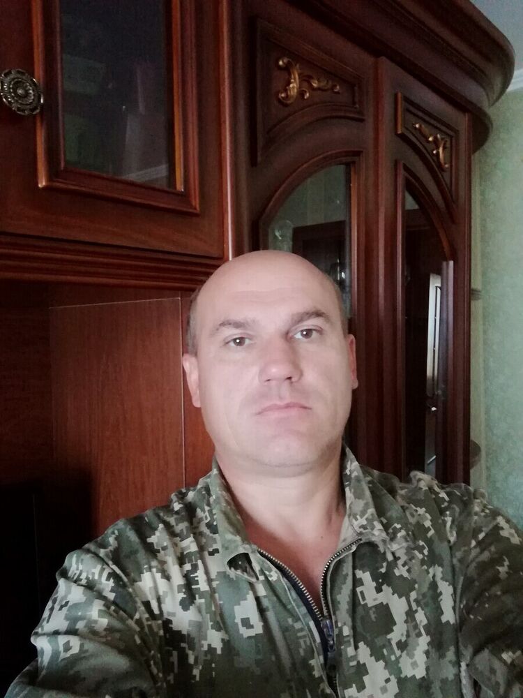  20166610  Sergey, 53 ,    