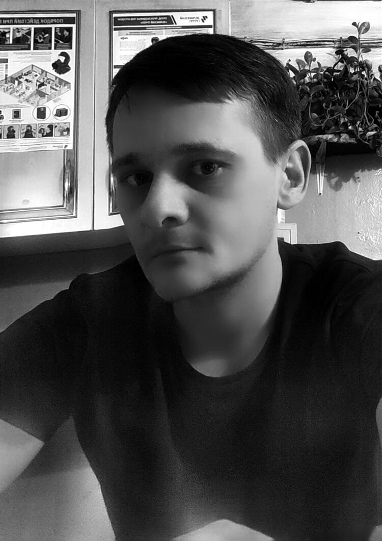  49269540  Hialty, 34 ,    