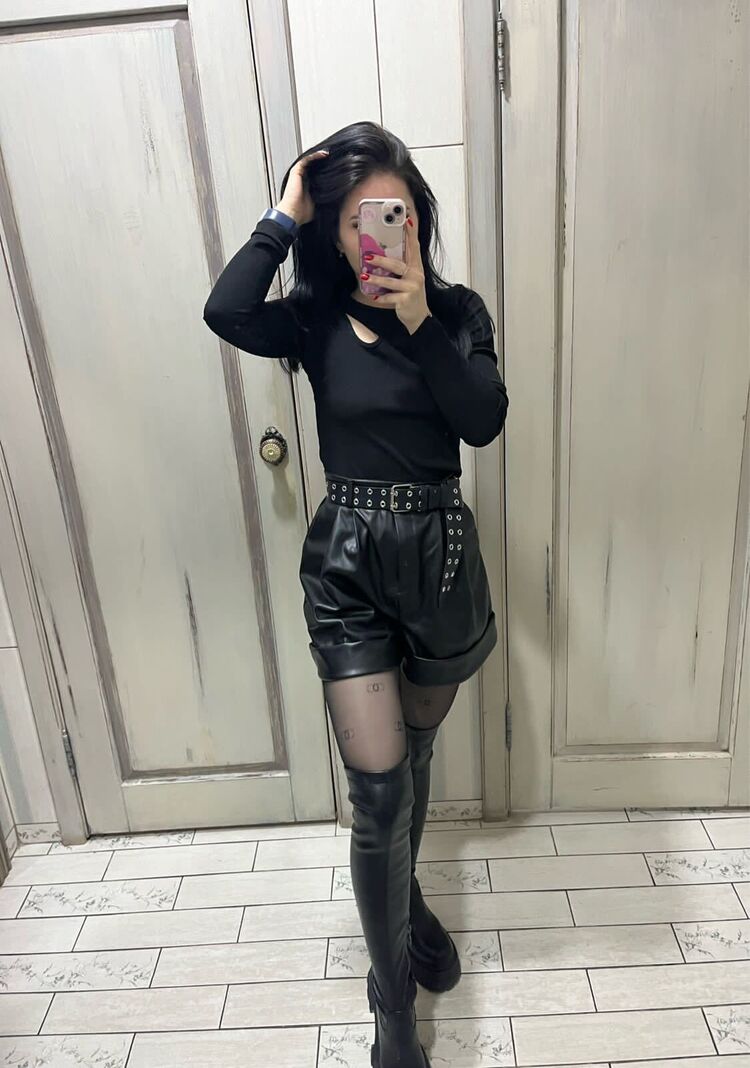  39117880  , 22 ,     