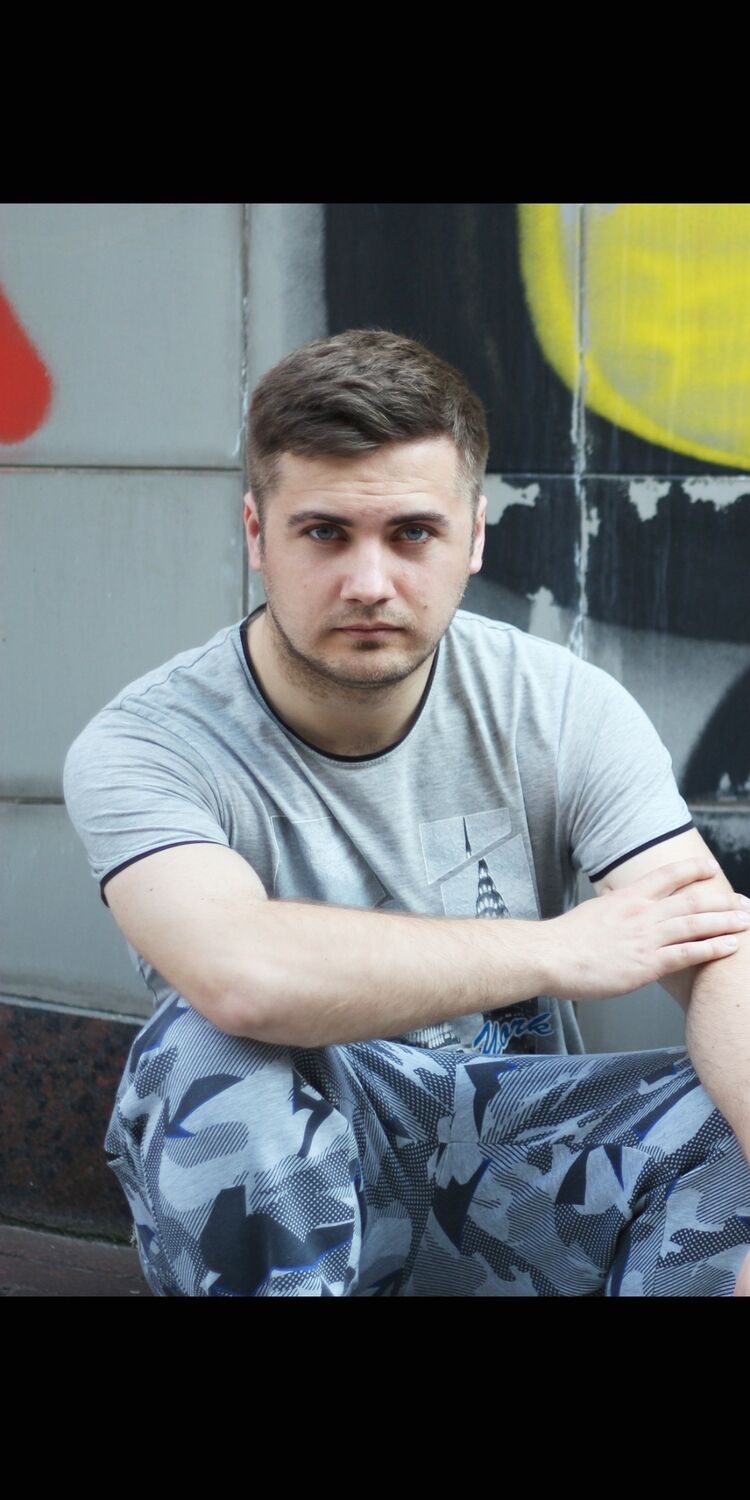  24641520  Max, 32 ,    Warszawa