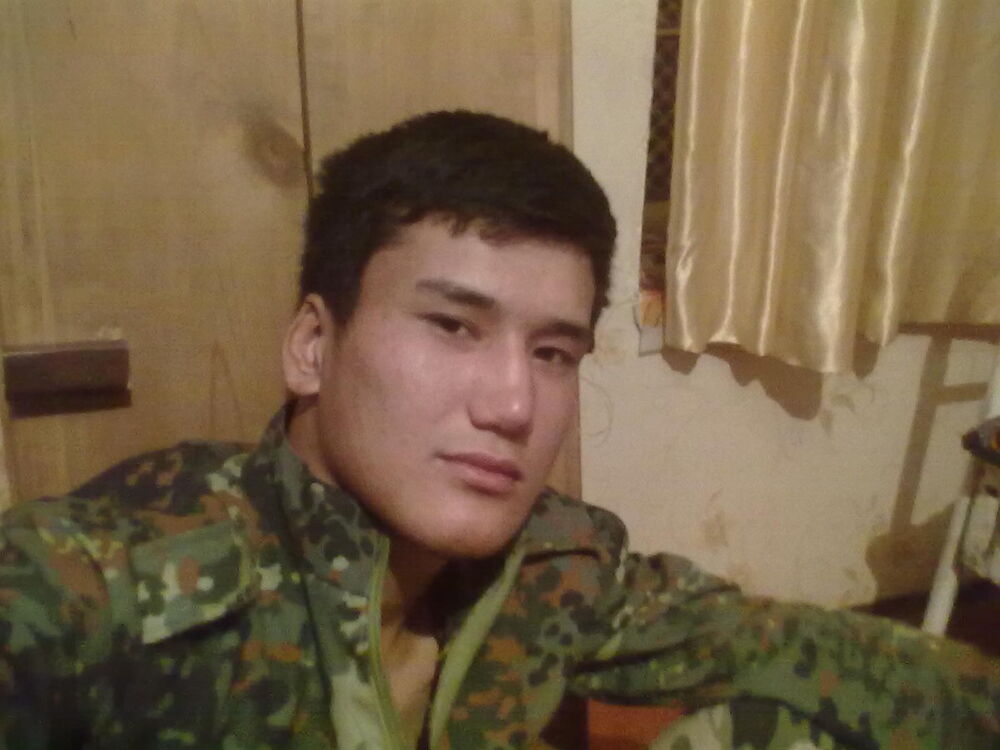  7542890  Kolya, 27 ,    