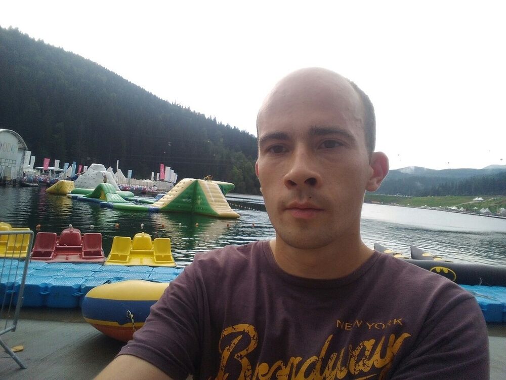  18809210  , 35 ,    