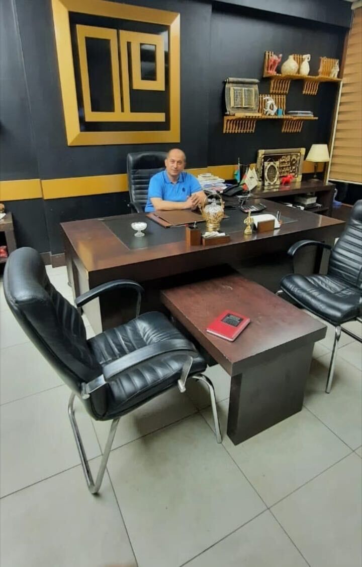  41664030  Nasimi, 51 ,    