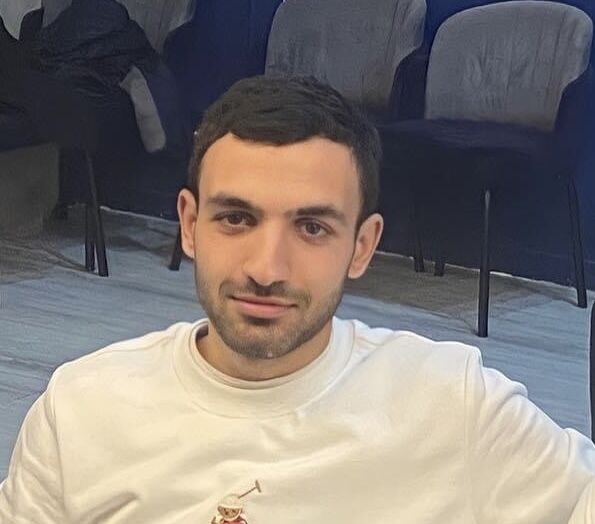 ���� 44923090 ����� Davit, 25 ���, ���� ���������� � �������