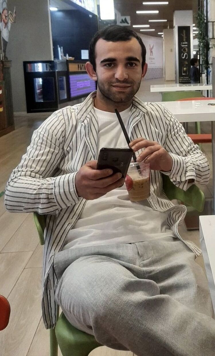  53332720  , 31 ,    