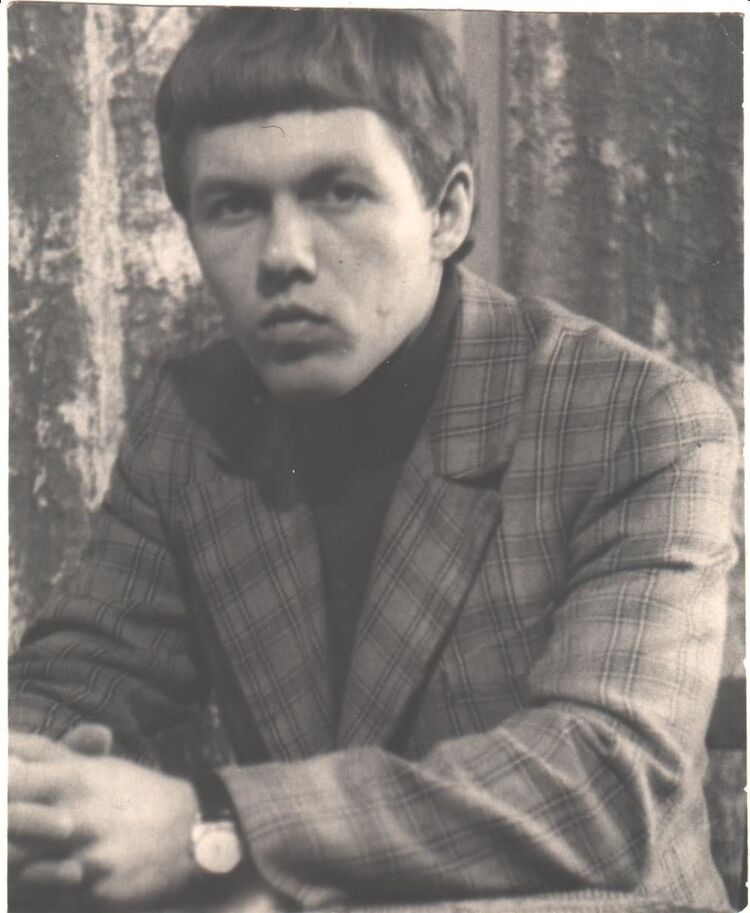  7983050  Aleksandr, 72 ,    