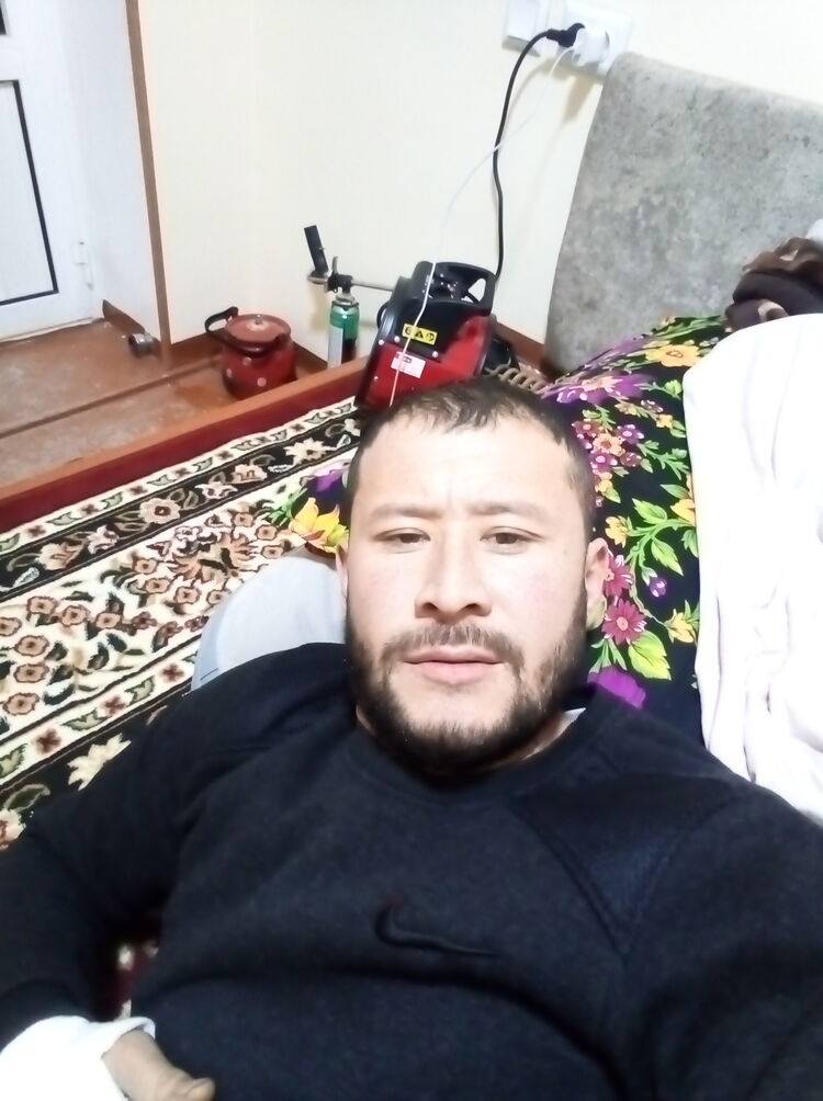  31199990  Elyor Azizov, 37 ,    