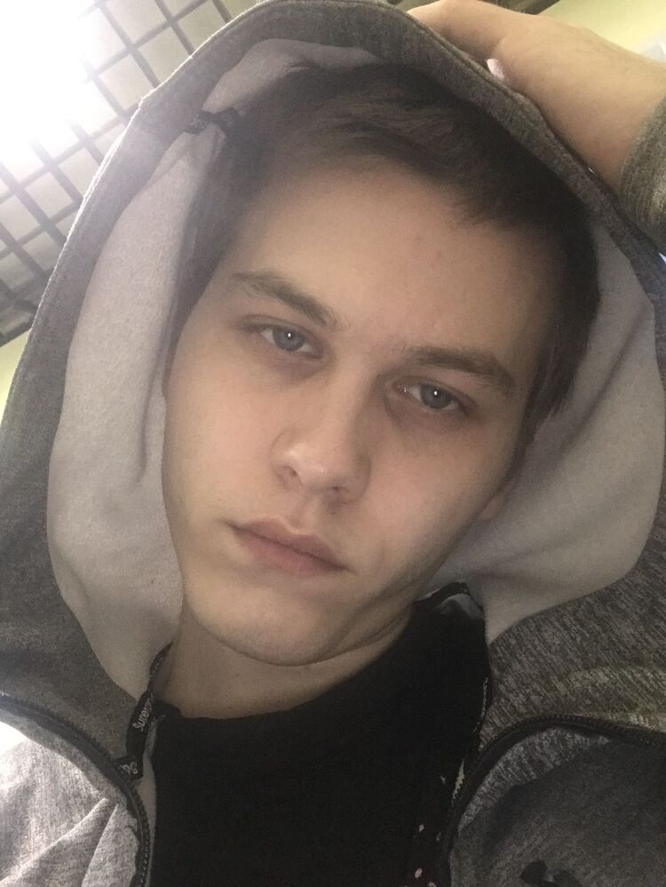 41315010  Vlad, 24 ,    