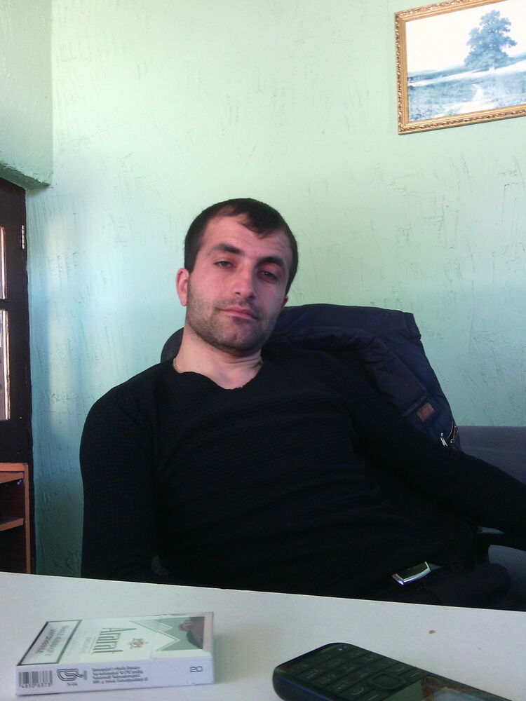  7913750  Hovo, 39 ,    