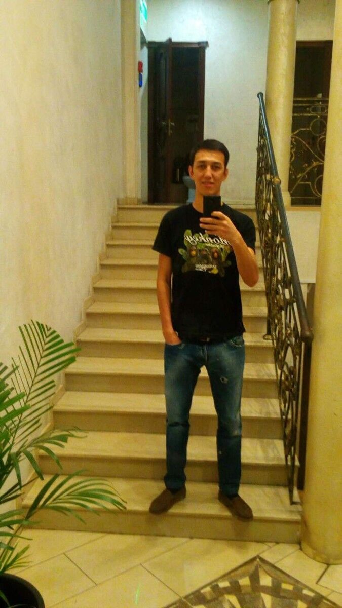  9021670  Farik, 33 ,    