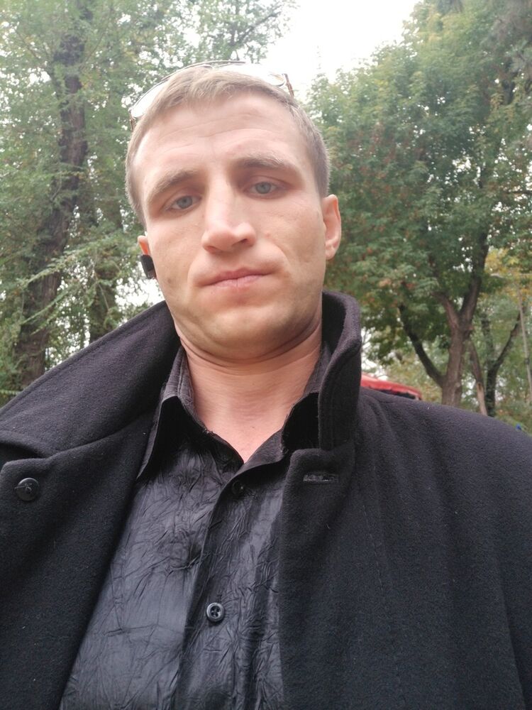  ,   Victor, 38 ,   ,   , c 