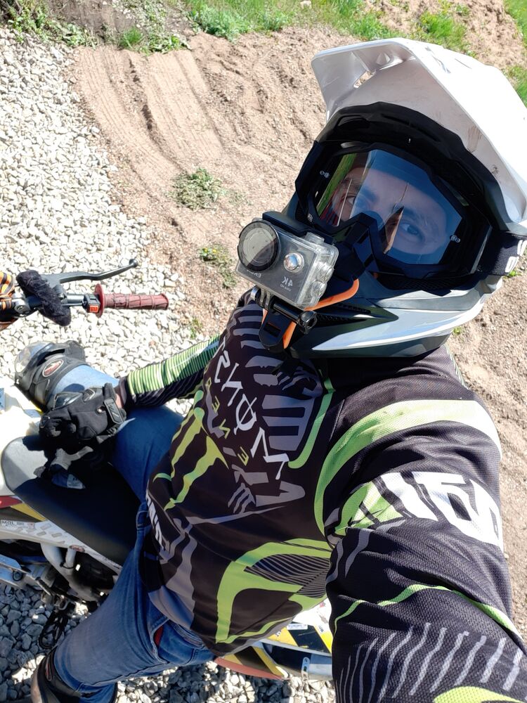  49384360  , 28 ,    