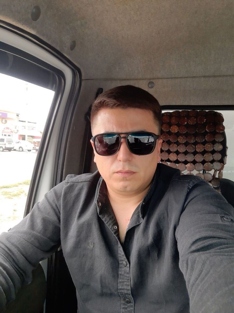 29784030  Mister A, 33 ,    