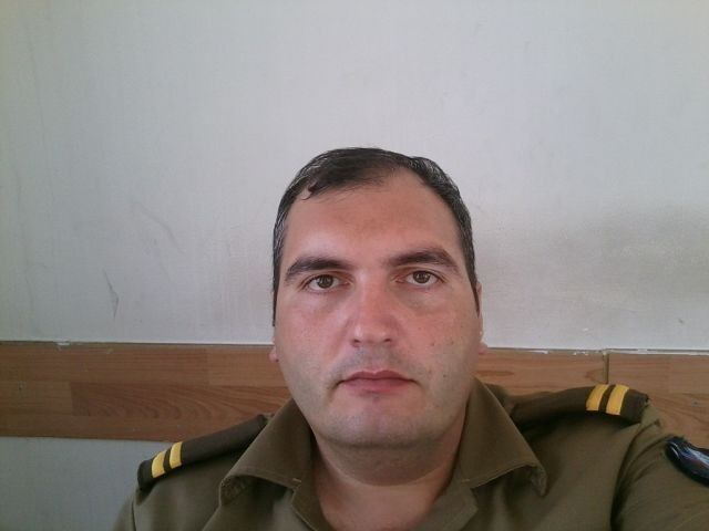  9853090  Nazim, 49 ,    