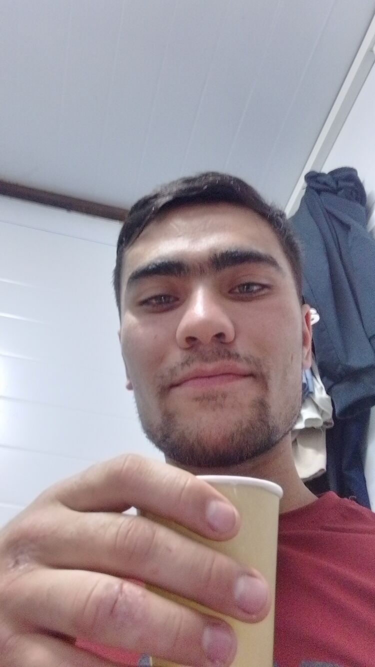  46024880  Ozodbek, 23 ,    