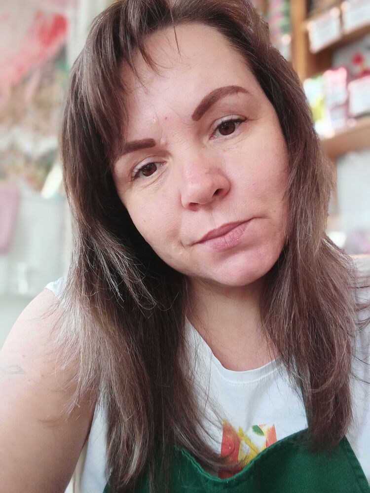  --,   , 44 ,   c 