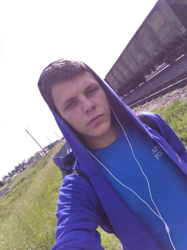  ,   Valentin, 26 ,     , c 