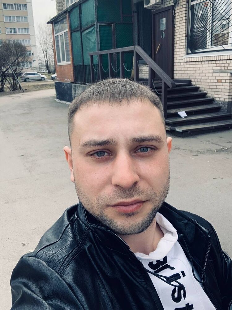  39254250  Strokov, 33 ,    