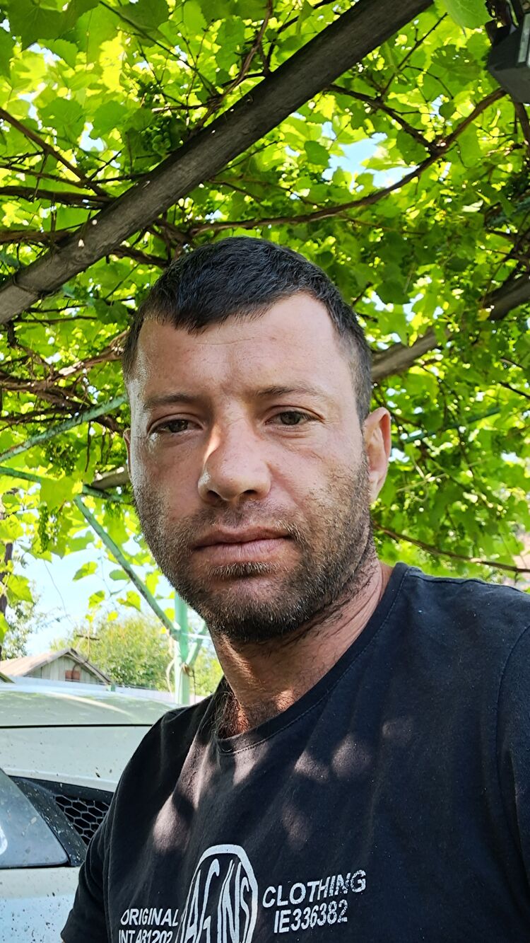  ,   Vlad, 38 ,   , 
